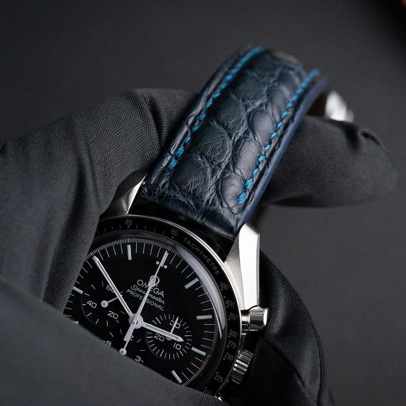 Dark Blue Alligator Round Scale