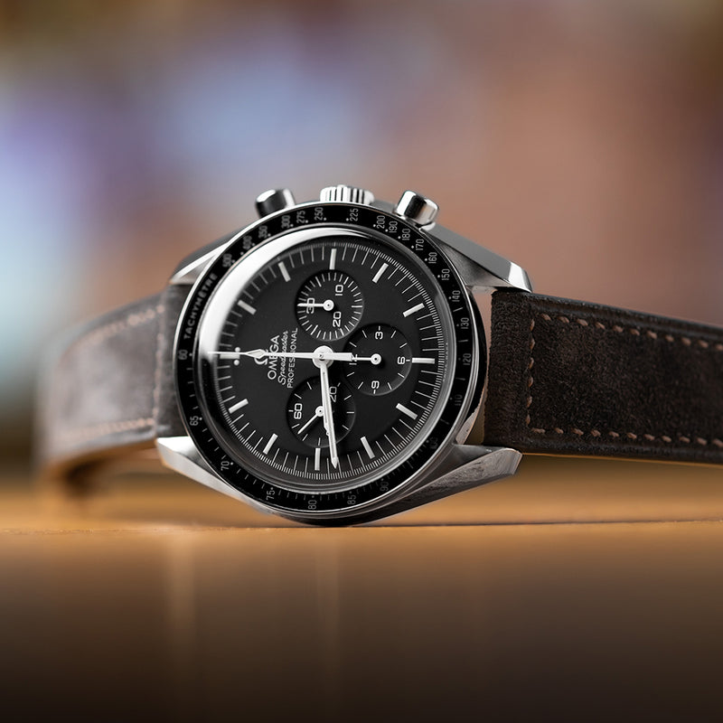 Omega speedmaster deals suede strap